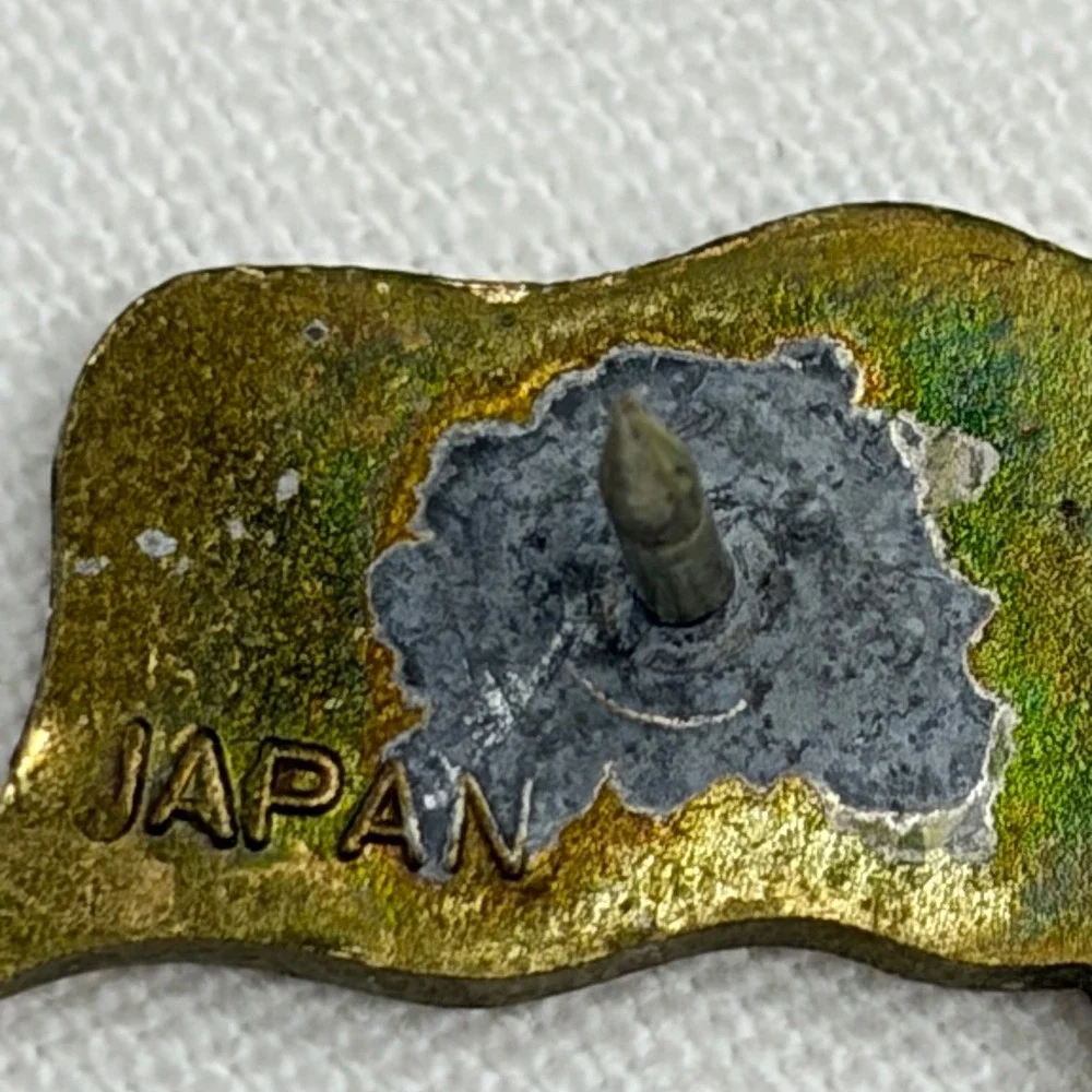 Vintage American Flag Enamel Lapel Pin Gold Tone Made in Japan Patriotic